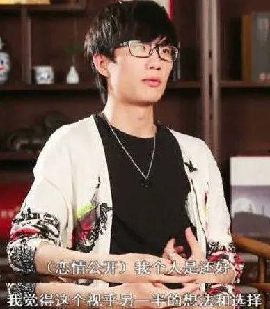 许嵩爆料恋情视频,甜蜜互动引粉丝热议