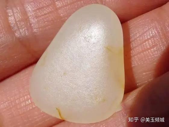 怎样看籽料真假,辨别籽料优劣的实用指南